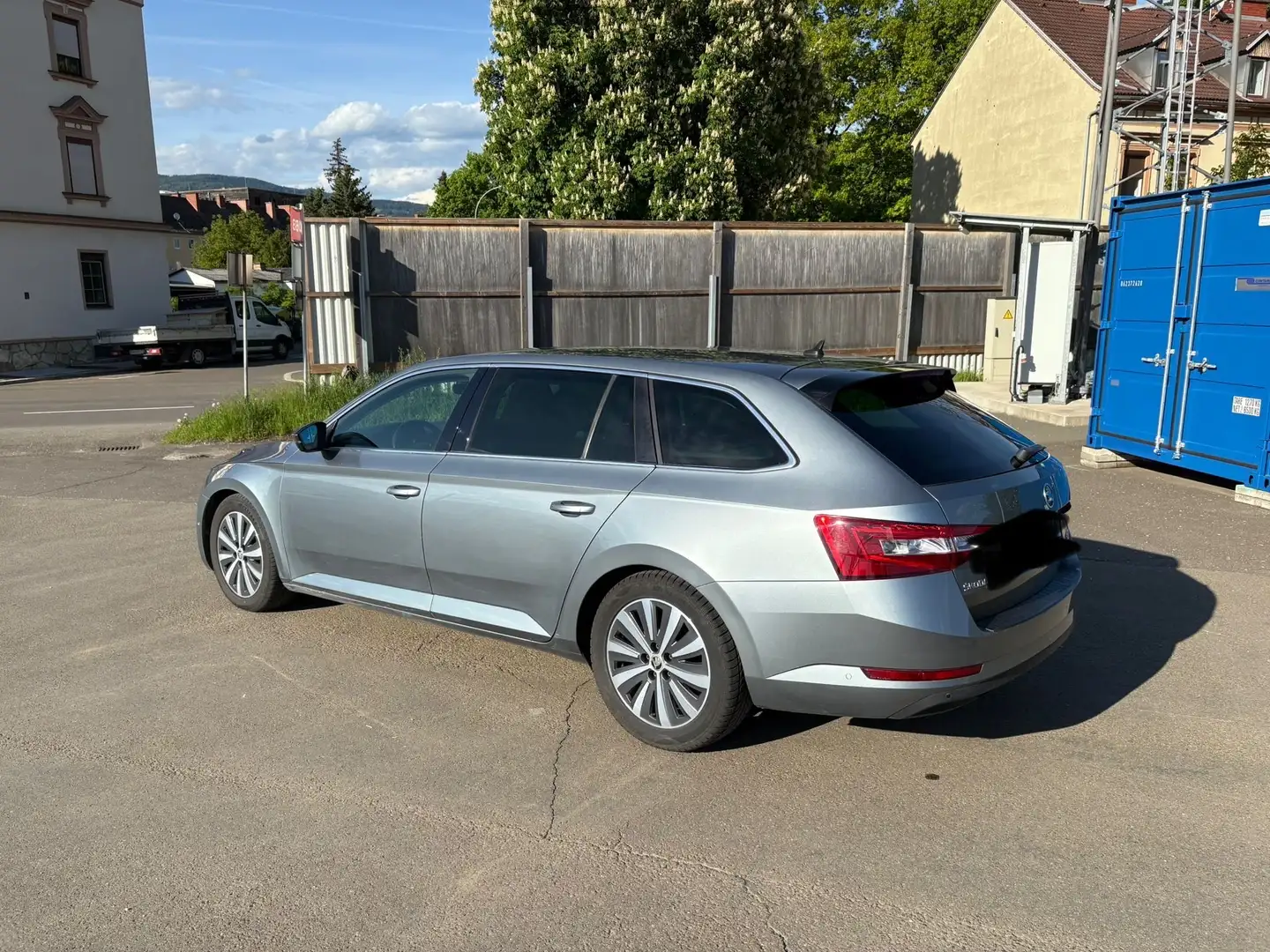 Skoda Superb Kombi 1,6 TDI Style Grau - 2