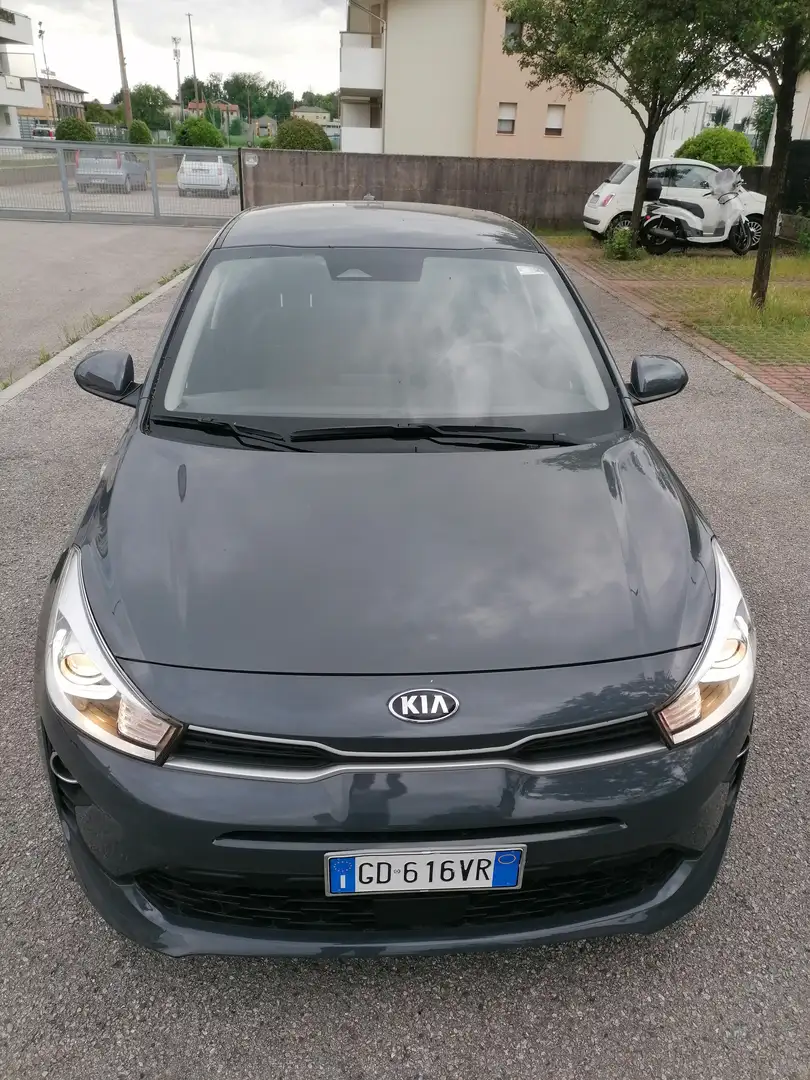 Kia Rio Rio 1.2 dpi Style 84cv Gris - 2