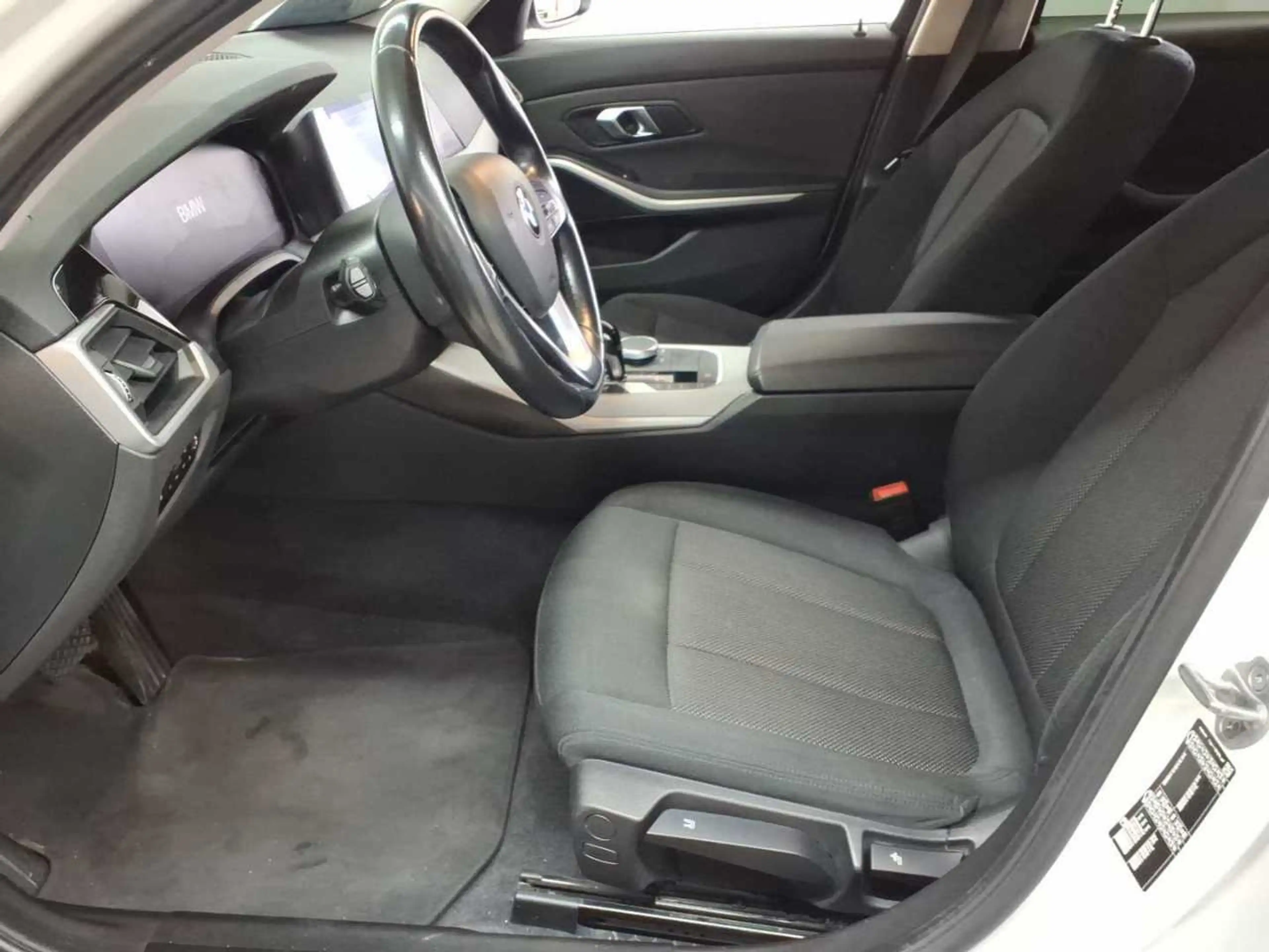 BMW 316 316d Touring Aut. Navi AHK SHZ — photo 7
