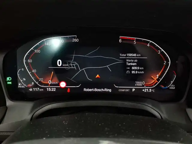 BMW 3 Series view 11