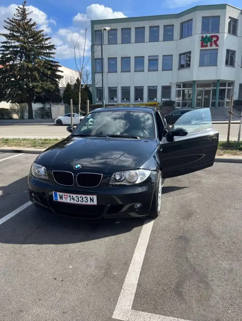 BMW 118 118d Schwarz - 2