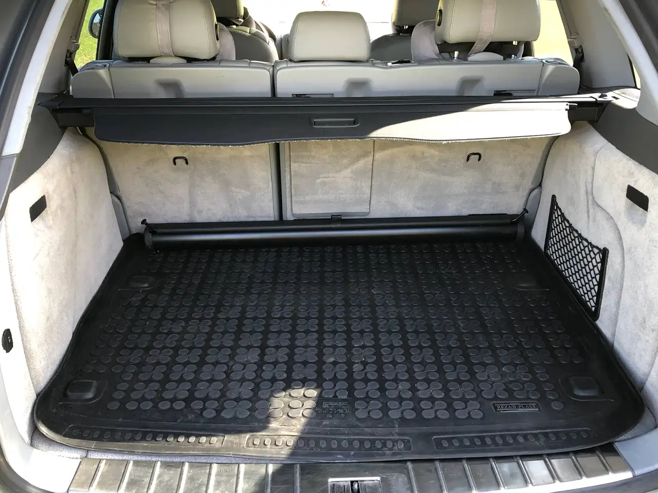 2003 Porsche Cayenne Cayenne Turbo, photograph 12