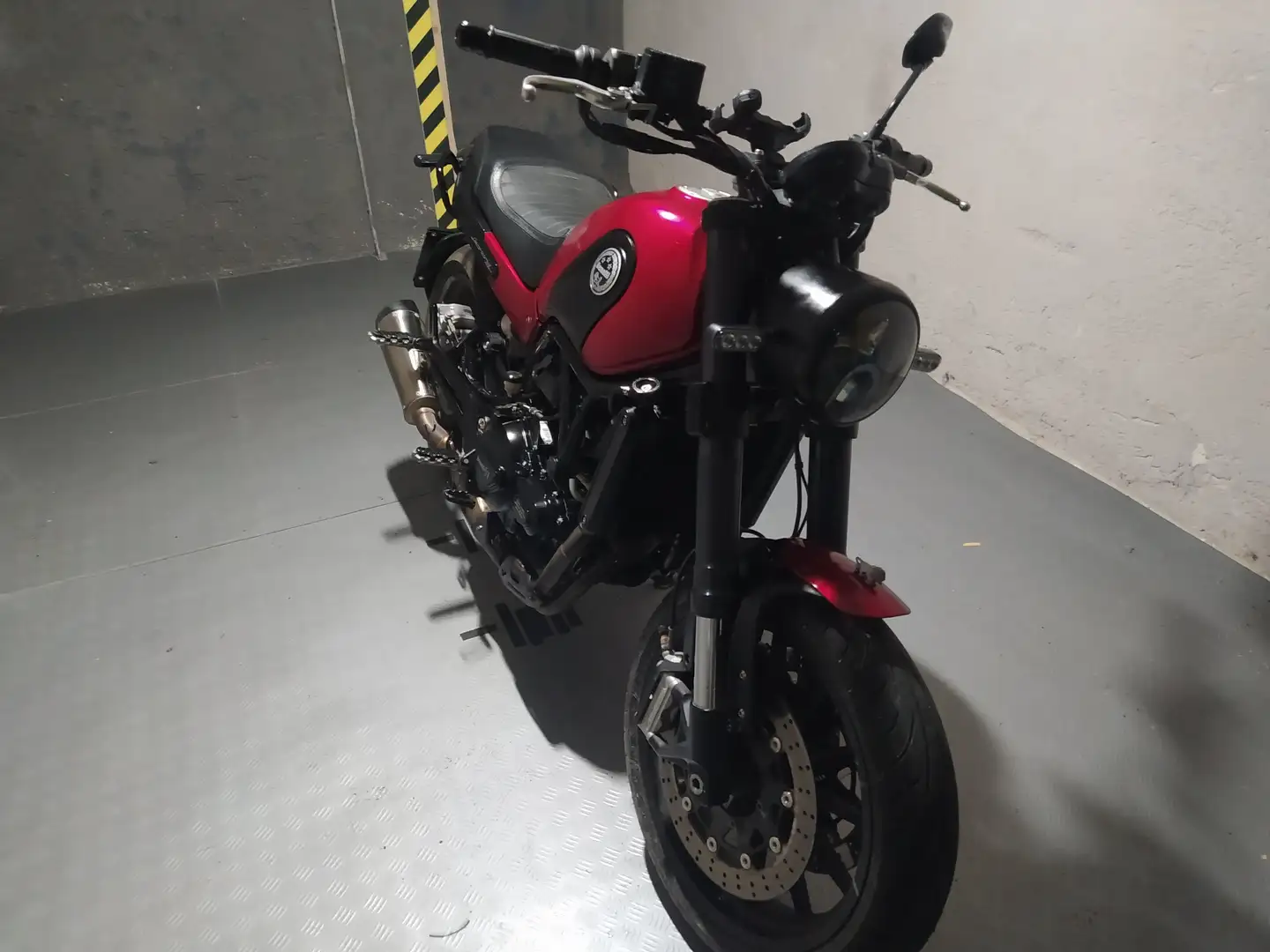 Benelli Leoncino Червоний - 1