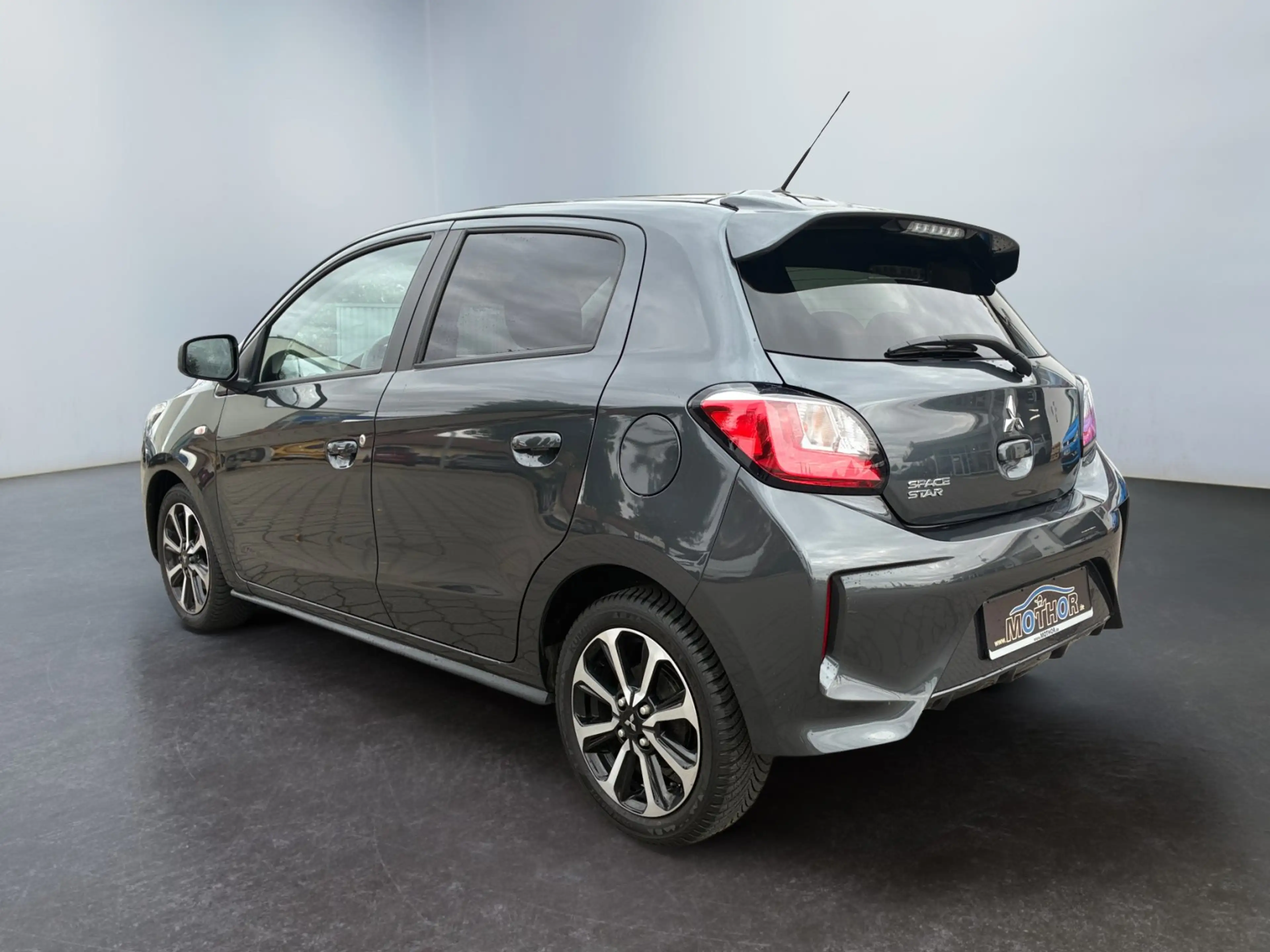 Mitsubishi Space Star Select+ 1.2 MIVEC CVT Tempomat Klima — photo 4