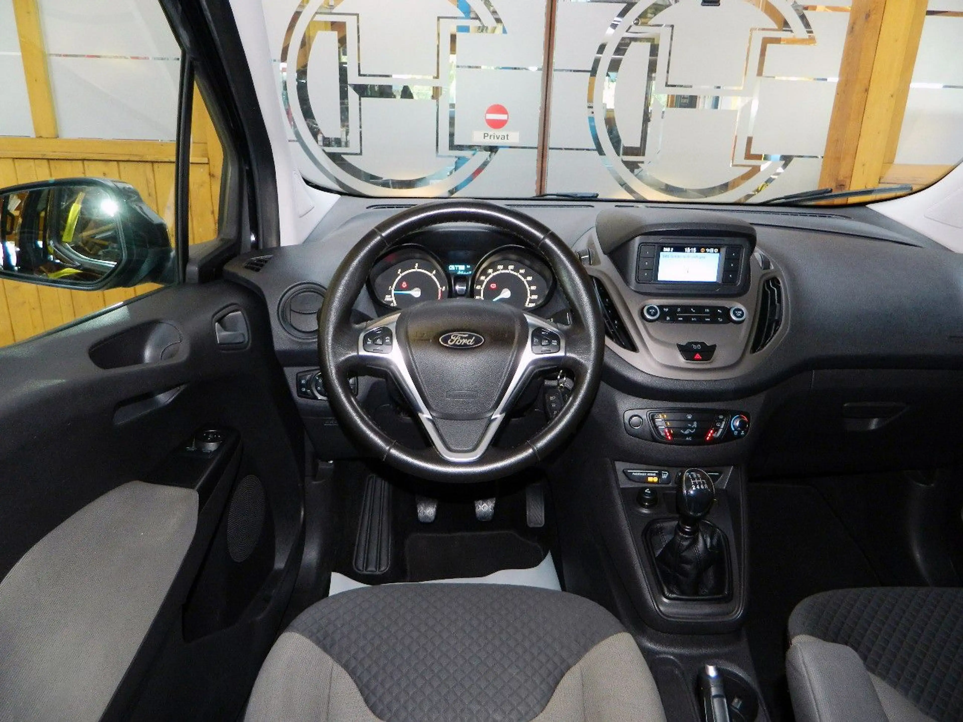 Ford Tourneo Courier Kombi 1.5 TDCi Trend/DAB/Klima/L — photo 9