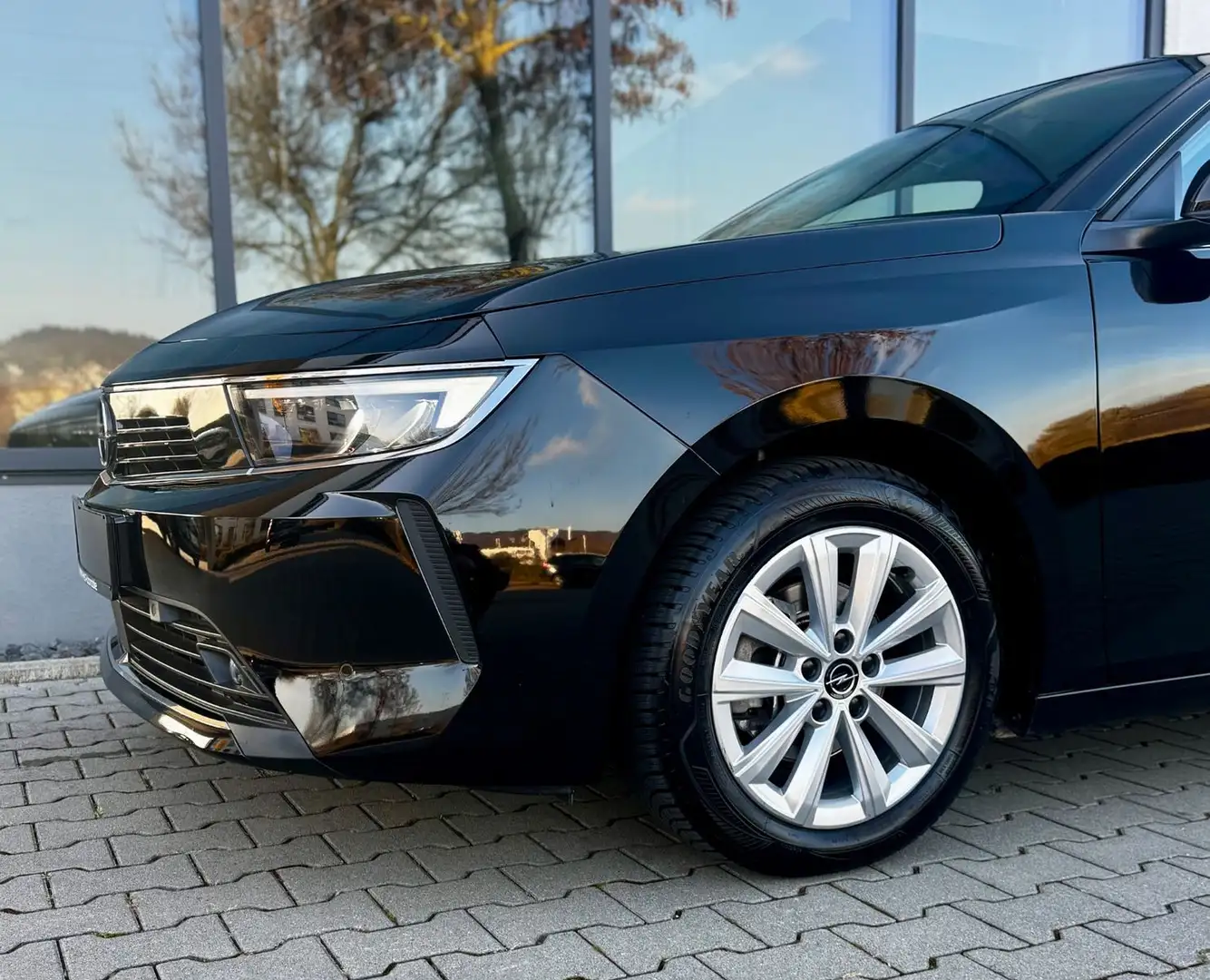 Opel Astra Elegan*1.HD*WENIG KM*LED*SHZ*APPLE*PDC*KAM Schwarz - 2