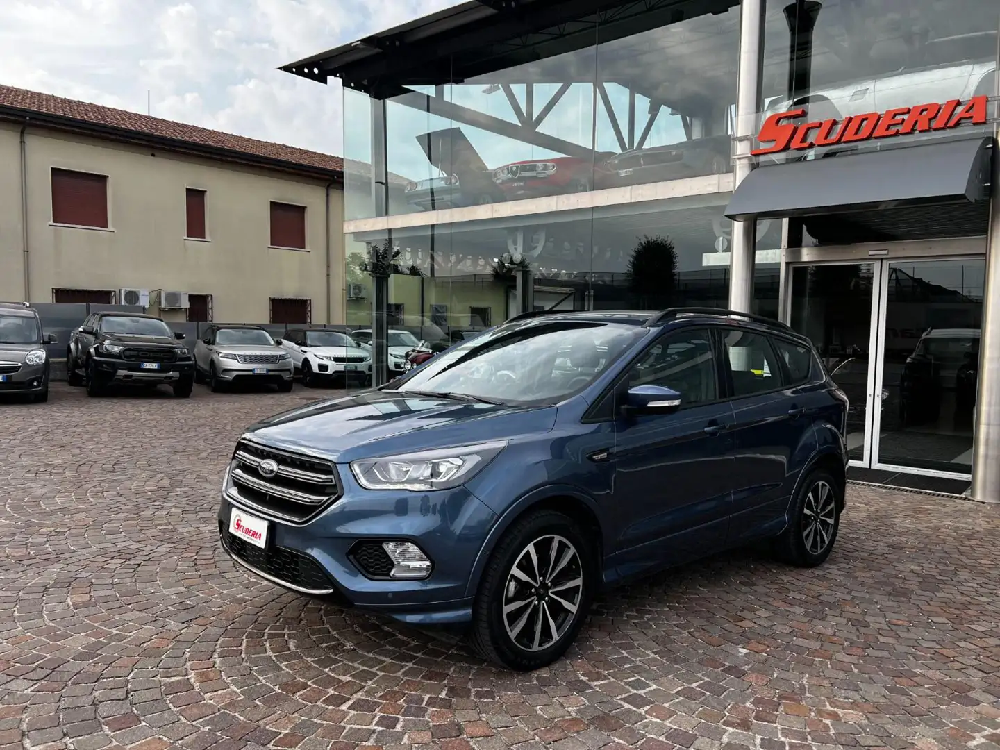 Ford Kuga 1.5 EcoBoost 120 CV S&S 2WD ST-Line Blu/Azzurro - 2
