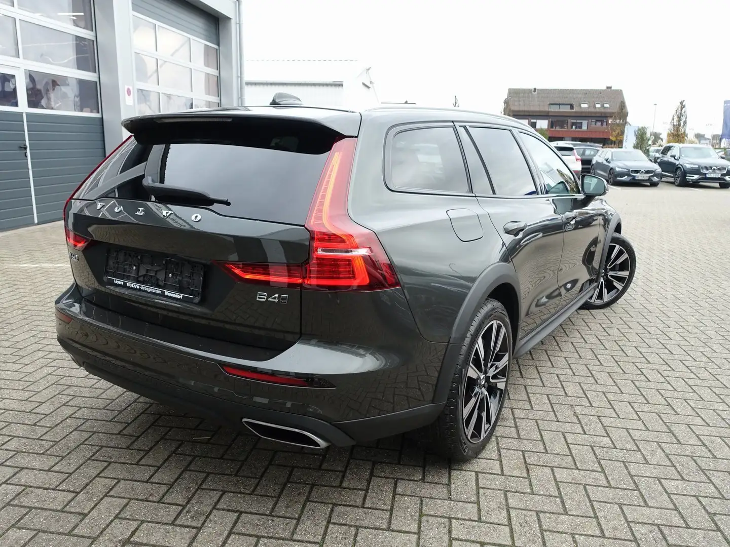Volvo V60 Cross Country V60 B4 CrossCountry AWD/Kamera/Lenkradhz./BLIS - 2