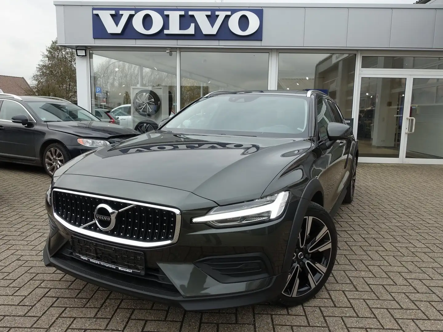 Volvo V60 Cross Country V60 B4 CrossCountry AWD/Kamera/Lenkradhz./BLIS - 1