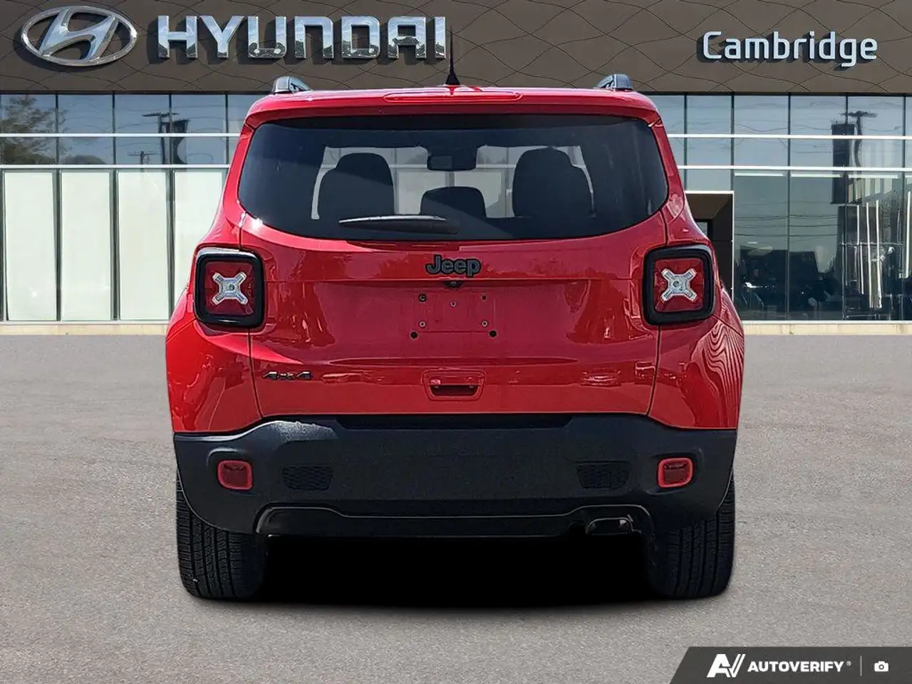 Jeep Renegade снимка Jeep Renegade