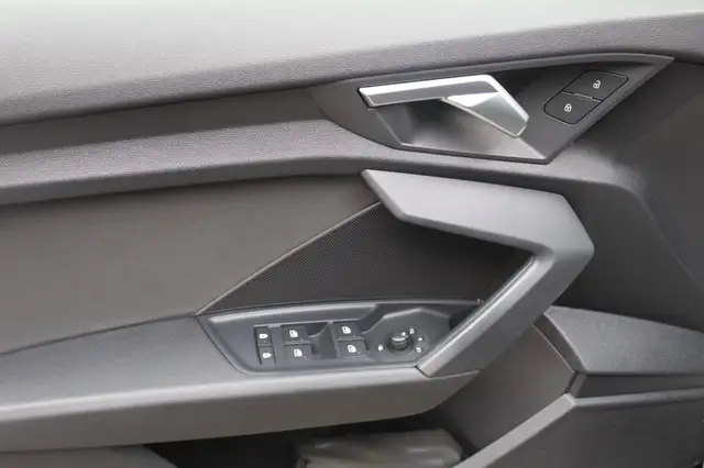 Audi A3 view 9