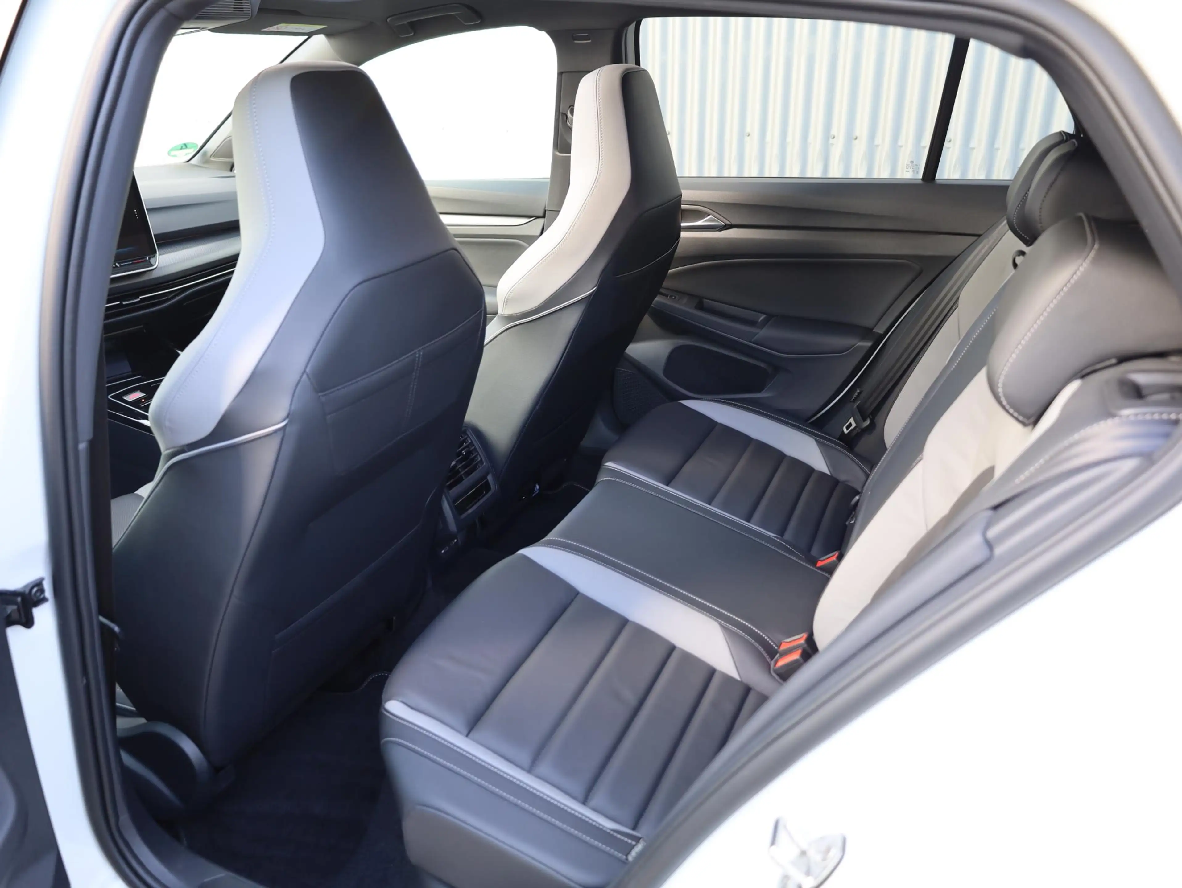 Volkswagen Golf GTE 1.5 eHybrid 272PK | Panodak | Leer | 360° | Garant — photo 47