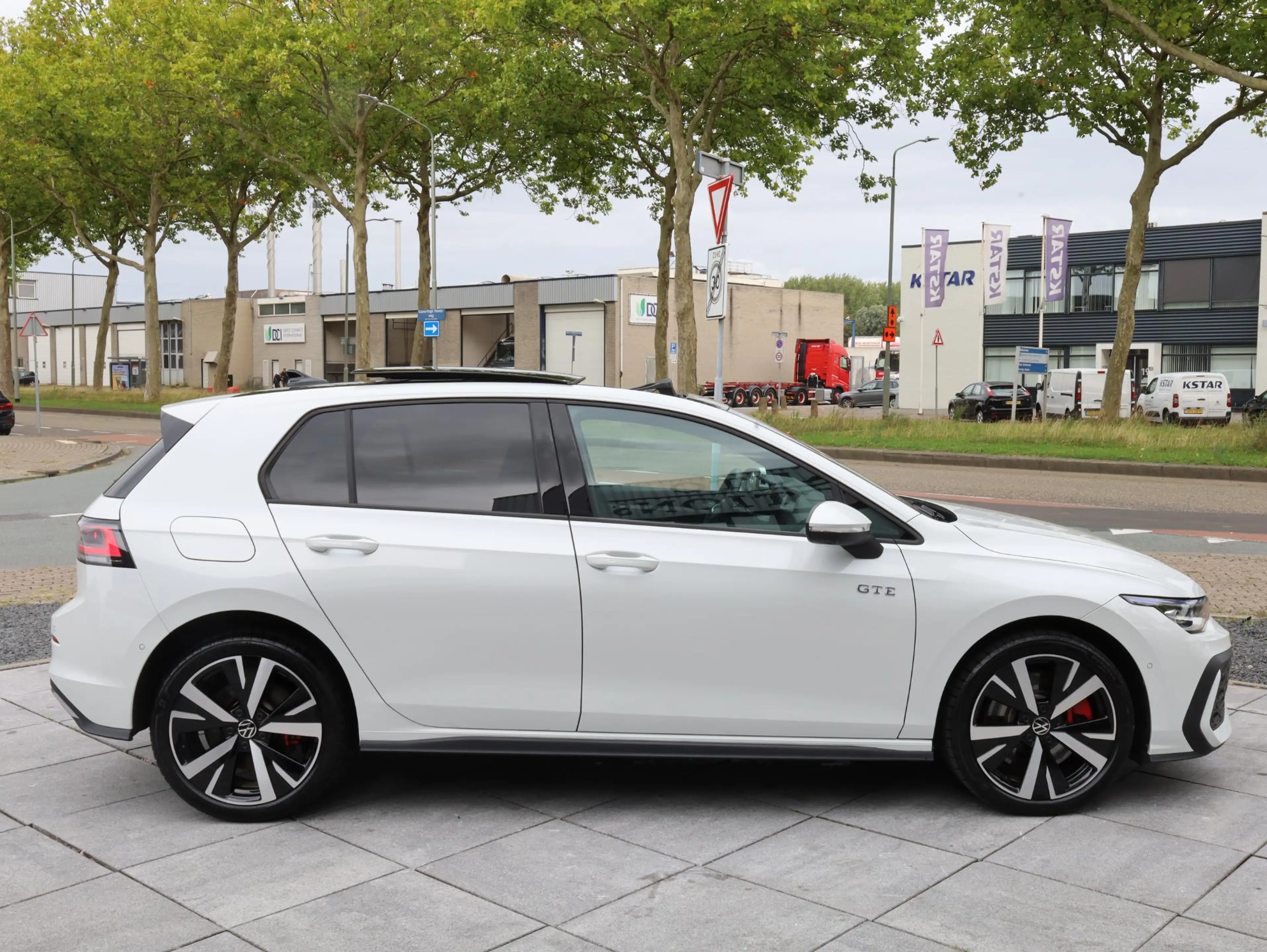 Volkswagen Golf GTE 1.5 eHybrid 272PK | Panodak | Leer | 360° | Garant — photo 28