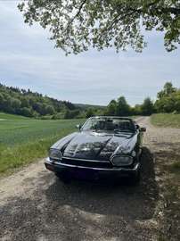 V12 Automatik 2+2 Convertible