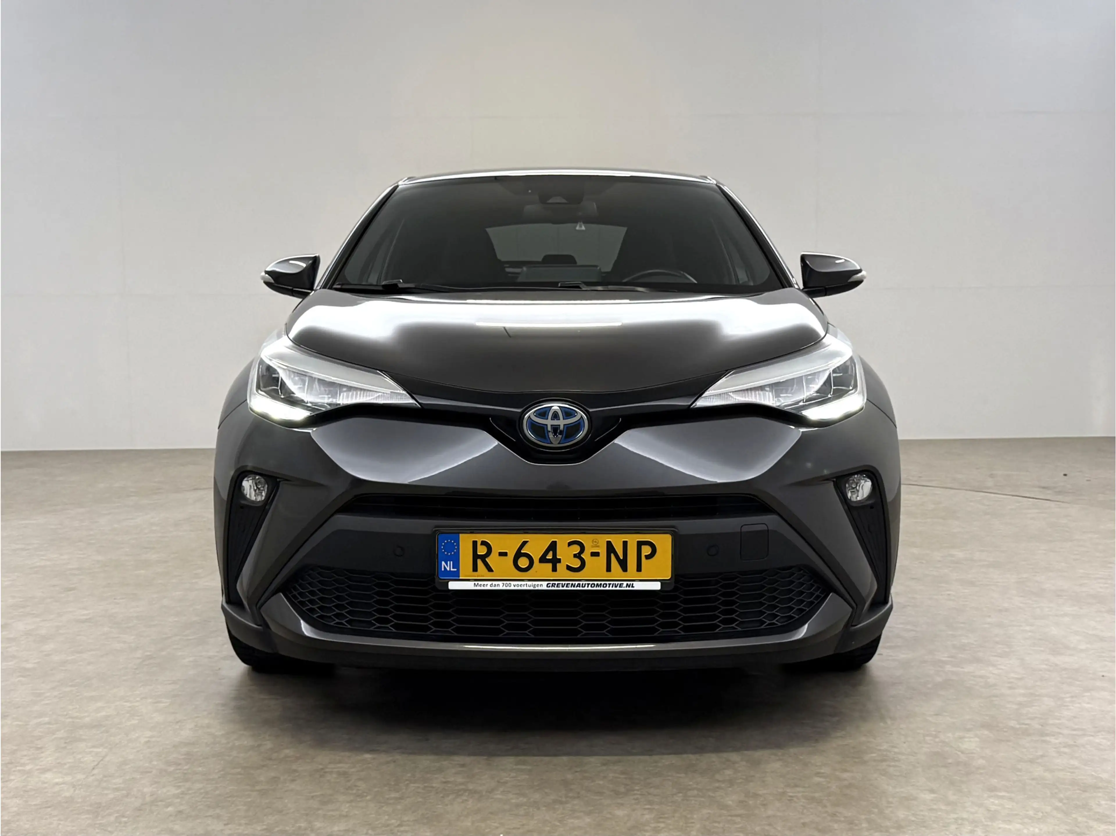 Toyota C-HR 2.0 Hybrid Style | Camera | Carplay | Cruise | LED — photo 8