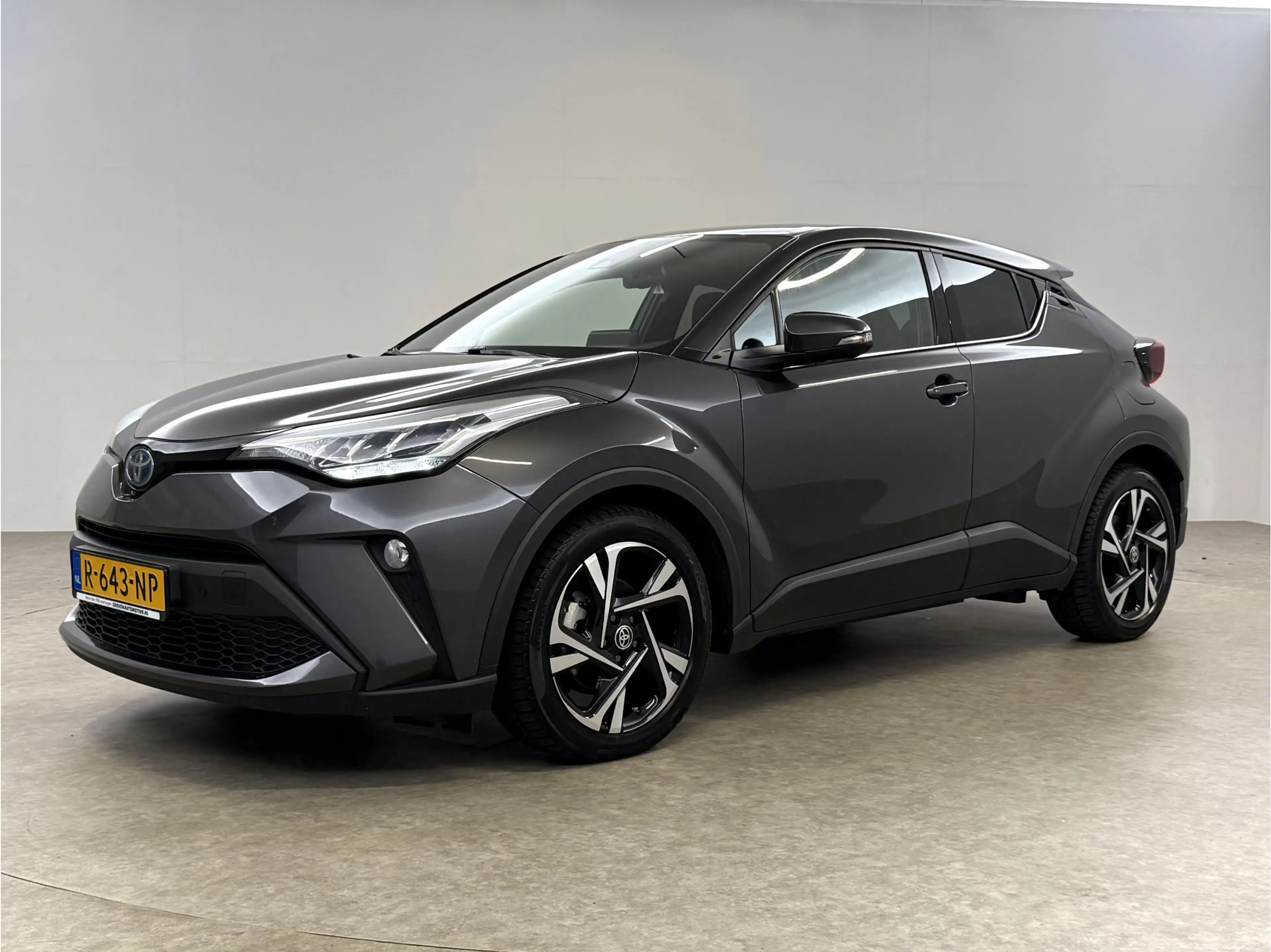 Toyota C-HR 2.0 Hybrid Style | Camera | Carplay | Cruise | LED — photo 7