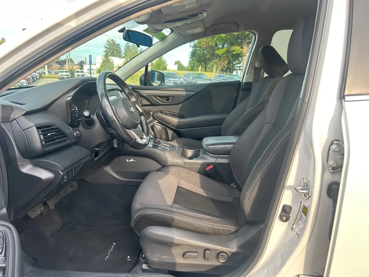 Subaru OUTBACK photo Subaru OUTBACK