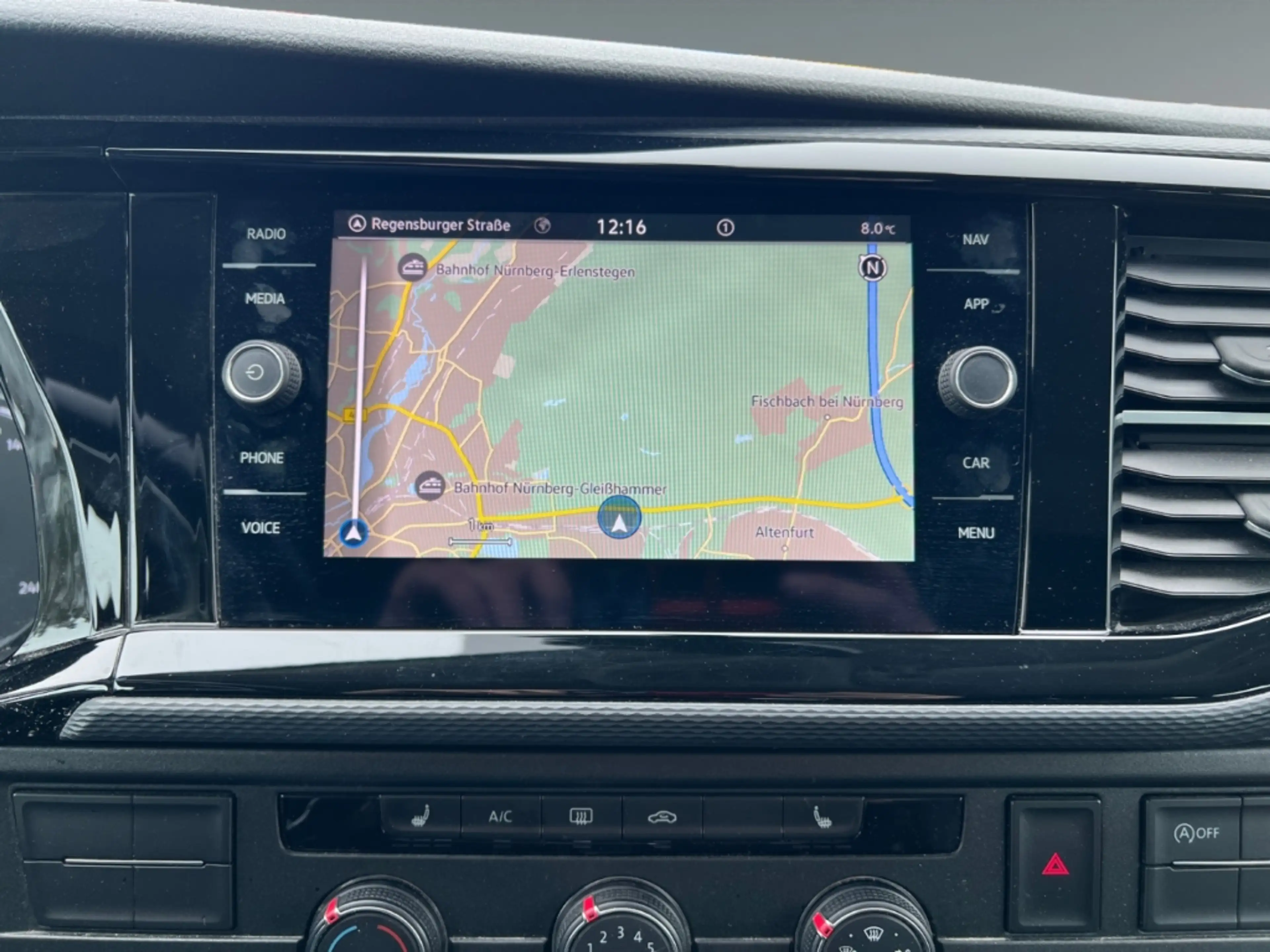 Volkswagen T6.1 Multivan 4MOTION Navi Kamera AHK Standheizung — photo 13
