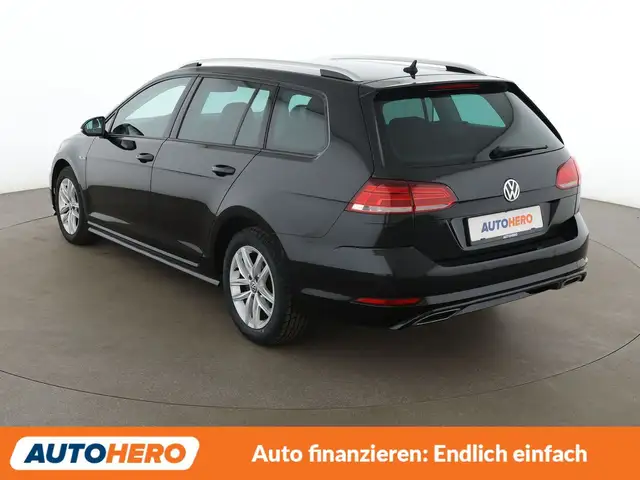 Volkswagen Golf view 4