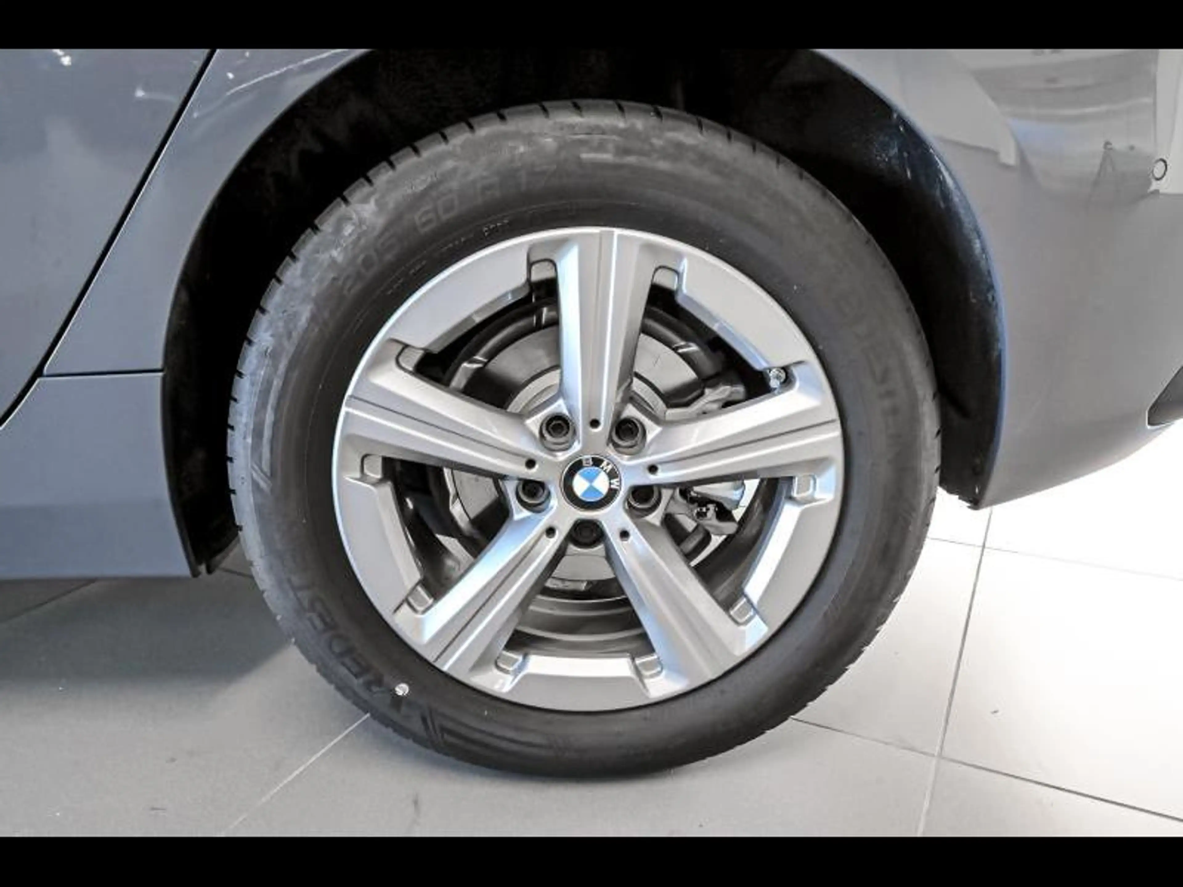 BMW 216 i Active Tourer — photo 8