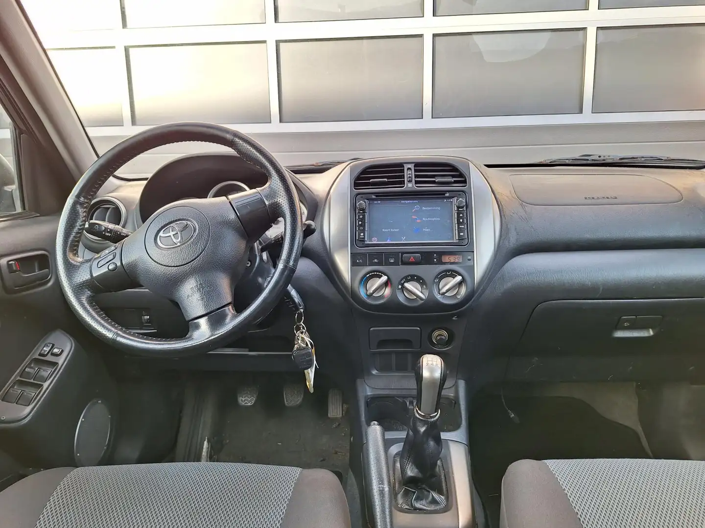 Toyota RAV 4 | 1.8-16V VVT-i Terra | Airco| Navi | Bluetooth | Black - 2