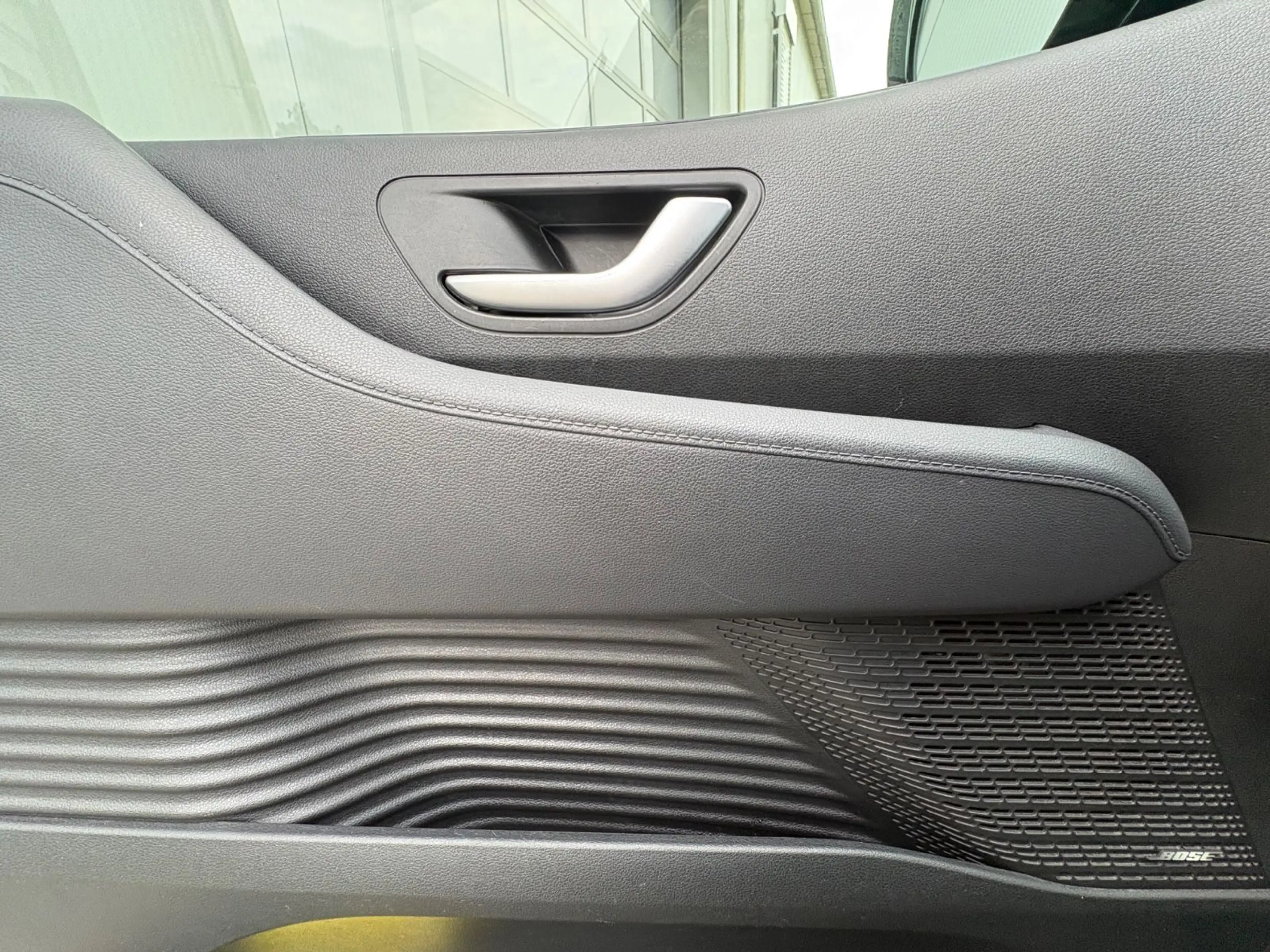 Hyundai STARIA Signature 4WD Autom Navi Leder — photo 6