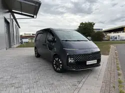 Hyundai STARIA Signature 4WD Autom Navi Leder