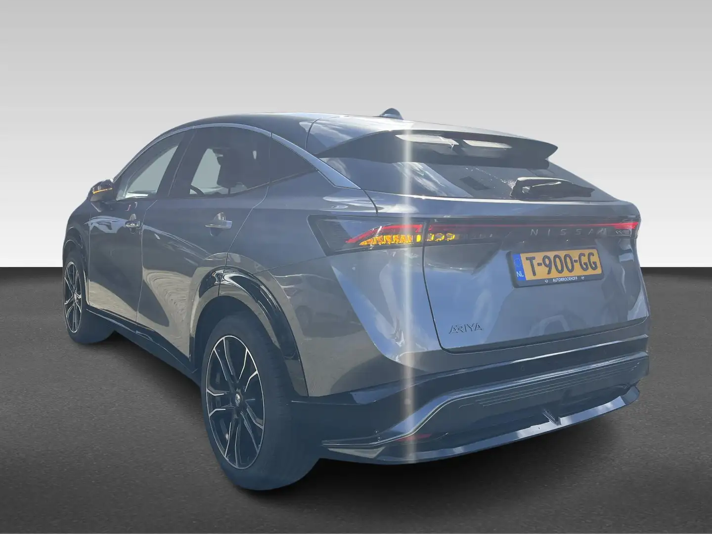 Nissan Ariya Advance 66 kWh Grijs - 2