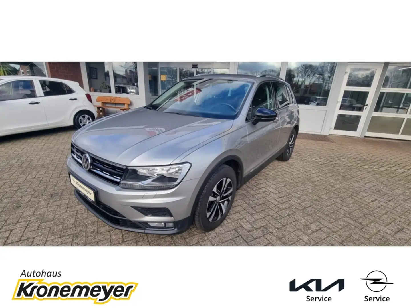Volkswagen Tiguan 2.0TDI SCR IQ Drive  AHK-klappbar, Navi, ACC, Appl Silber - 2