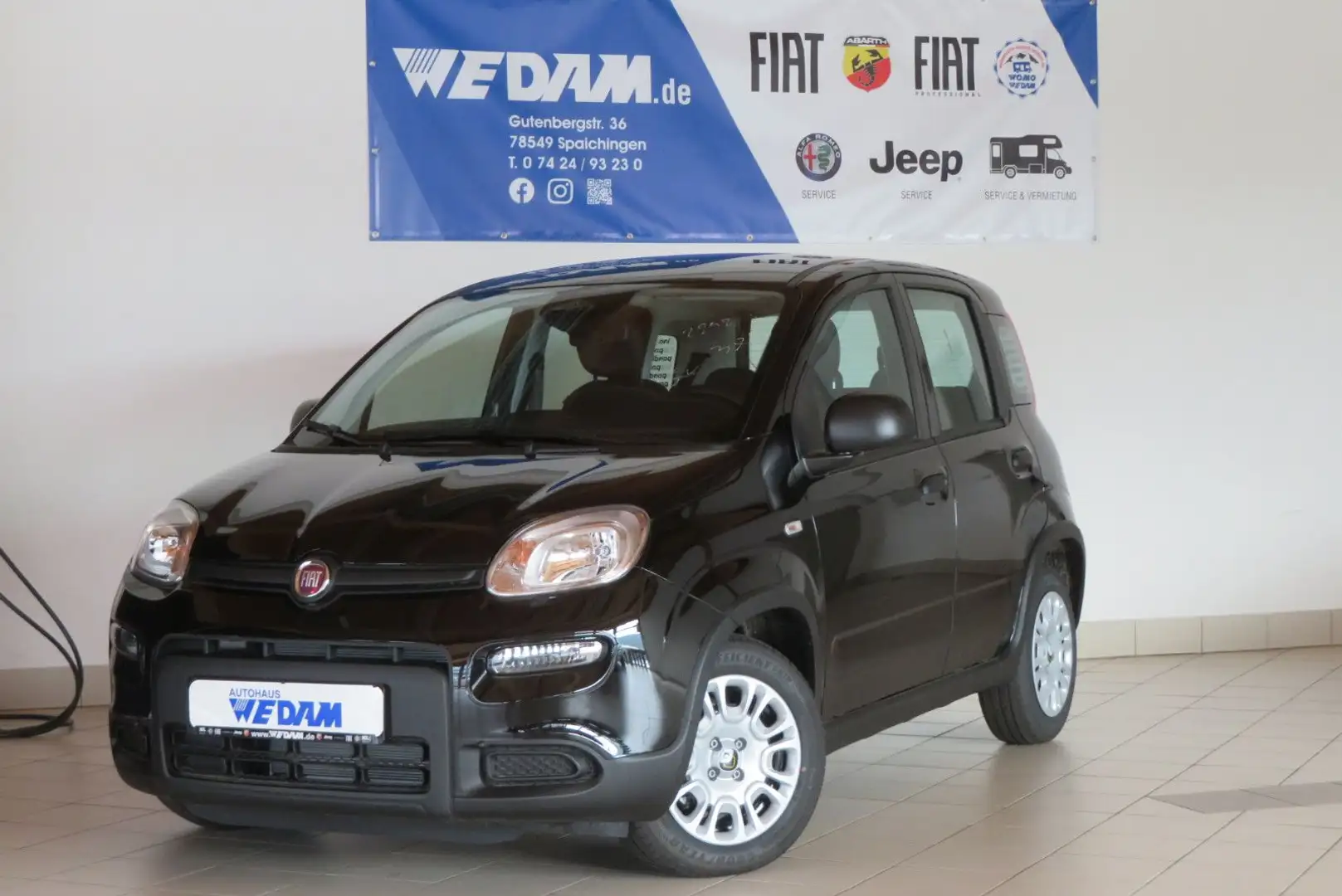 Fiat Panda Pandina Urban 1.0 Hybrid *CityPaket* Zwart - 1