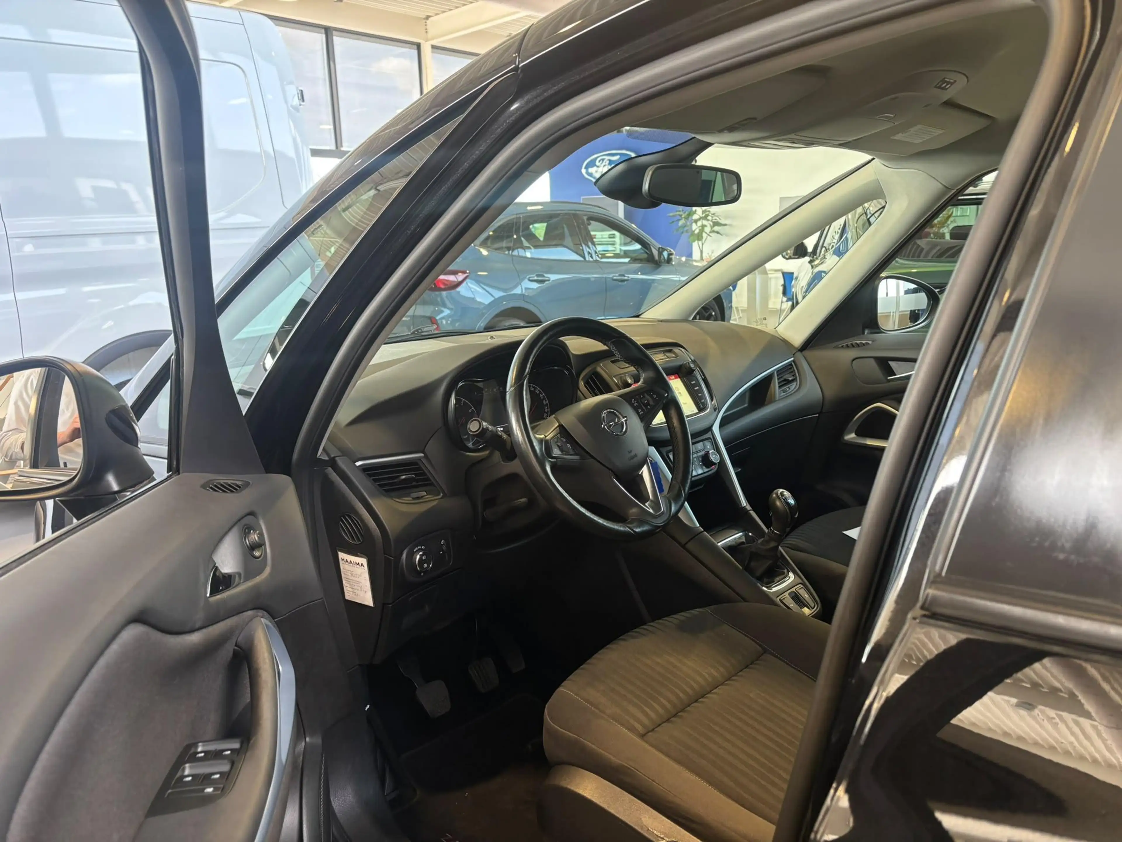 Opel Zafira Tourer 1.4 Edition — photo 7