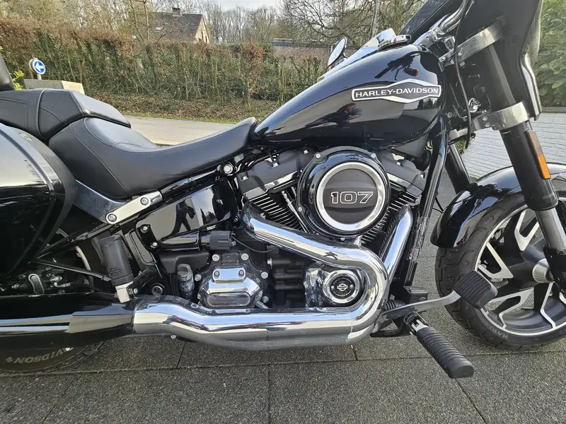Harley-Davidson Sport Glide - foto 7