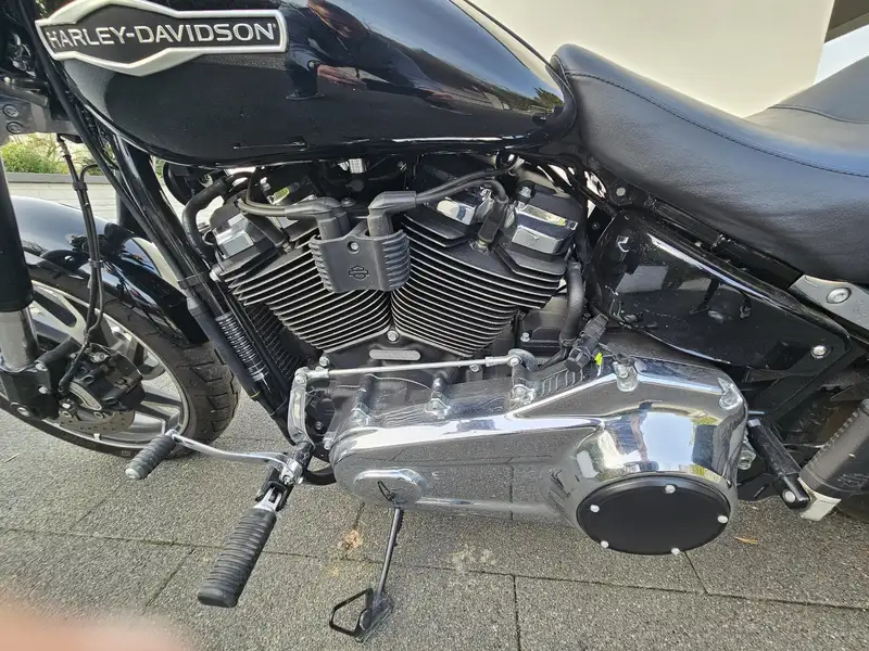 Harley-Davidson Sport Glide - foto 8
