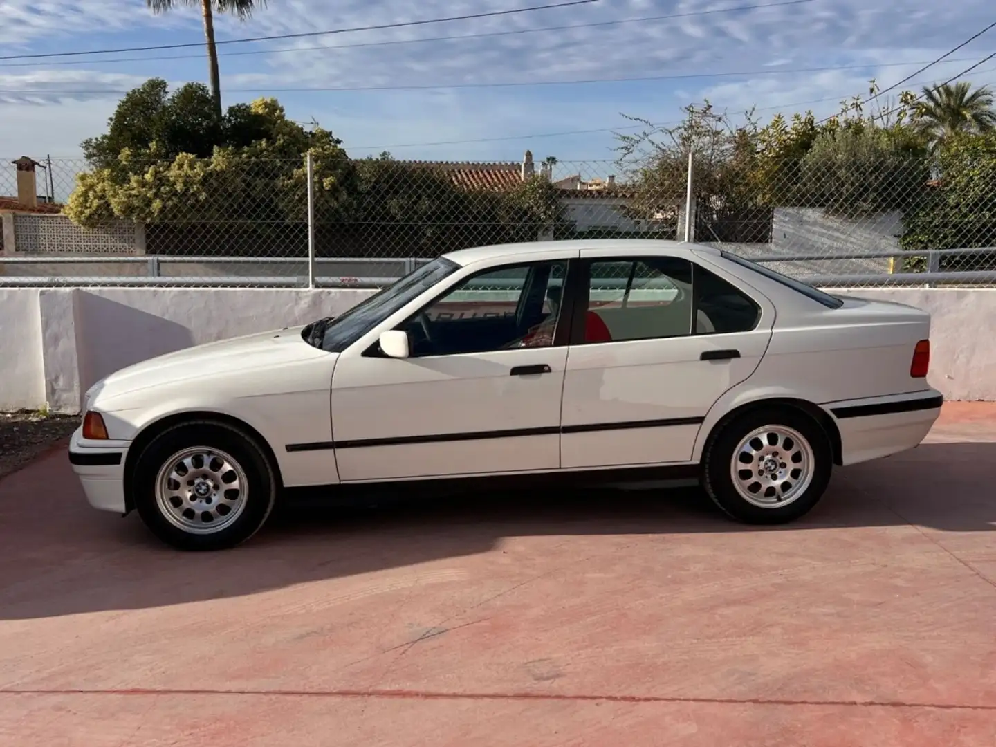 BMW 318 318i Blanco - 2