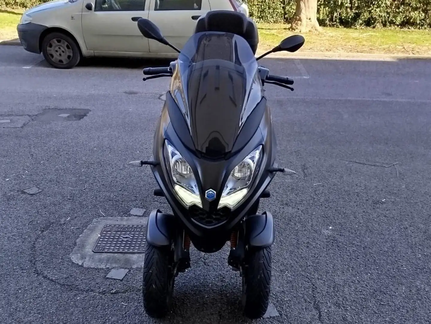 Piaggio MP3 300 sport HPE Nero - 2