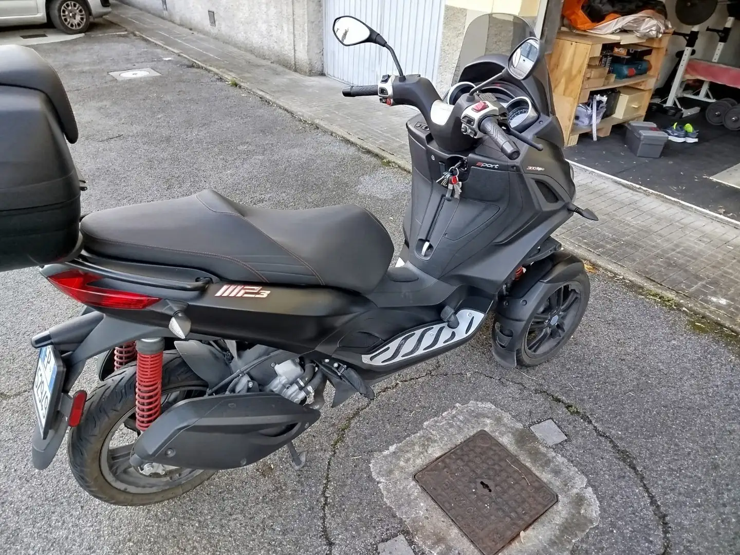 Piaggio MP3 300 sport HPE Nero - 1