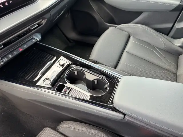 Audi Q3 TFSI quattro 150 kW intense Ansicht 24