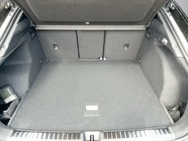 Audi Q3 TFSI quattro 150 kW intense Ansicht 13