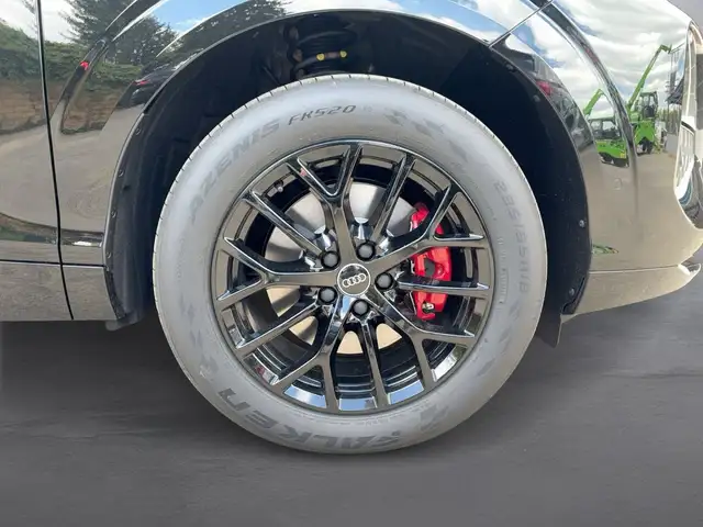 Audi Q3 TFSI quattro 150 kW intense Ansicht 7