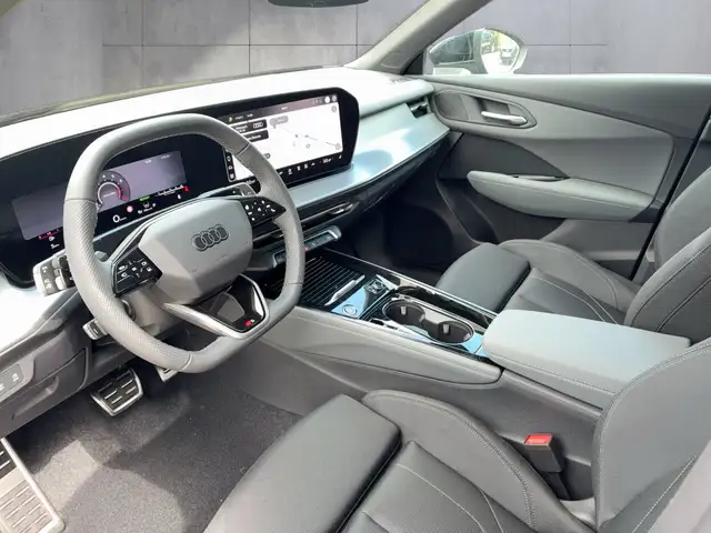 Audi Q3 TFSI quattro 150 kW intense Ansicht 9