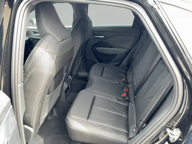 Audi Q3 TFSI quattro 150 kW intense Ansicht 12