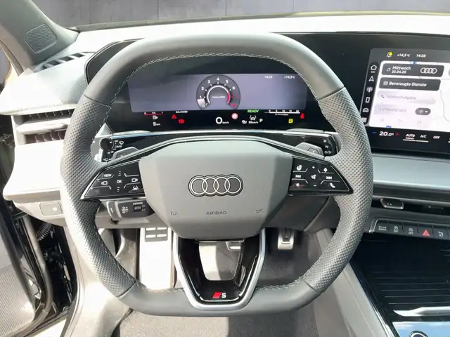 Audi Q3 TFSI quattro 150 kW intense Ansicht 10