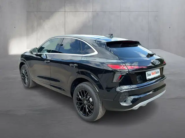 Audi Q3 TFSI quattro 150 kW intense Ansicht 3