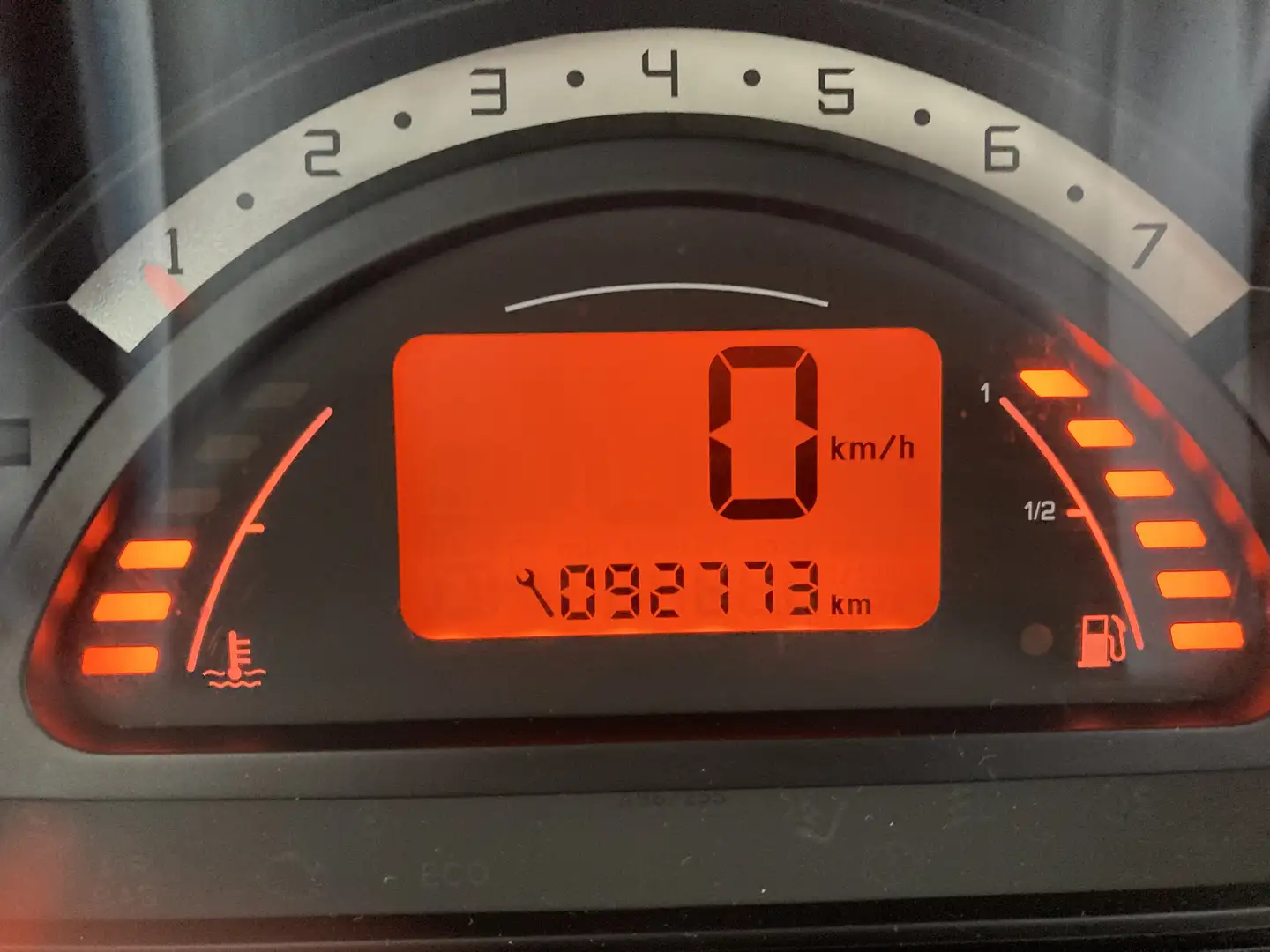 Citroen C3 1.4 Confort Zahnriemen NEU - 2