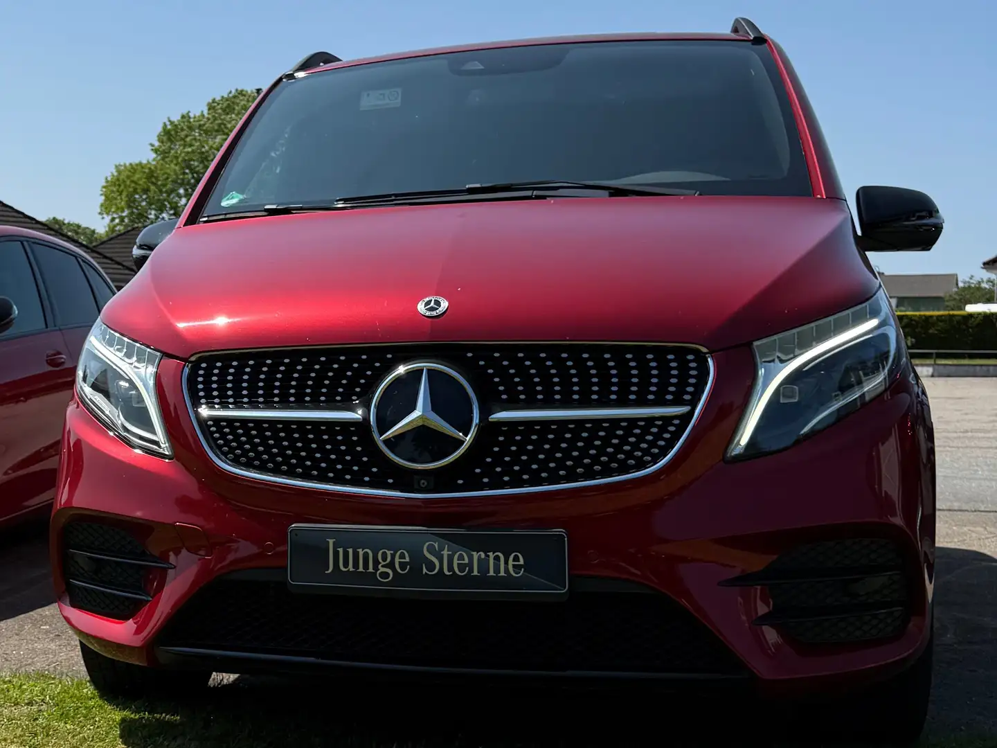 Mercedes-Benz V 300 AMG Edition Lang , E- Sitze+Türen, Sch +Fb, div Rot - 1