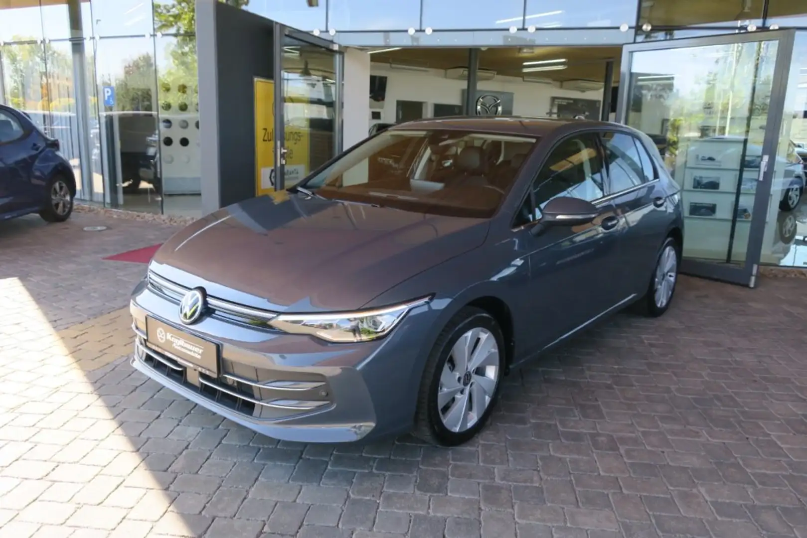Volkswagen Golf Style Grau - 1