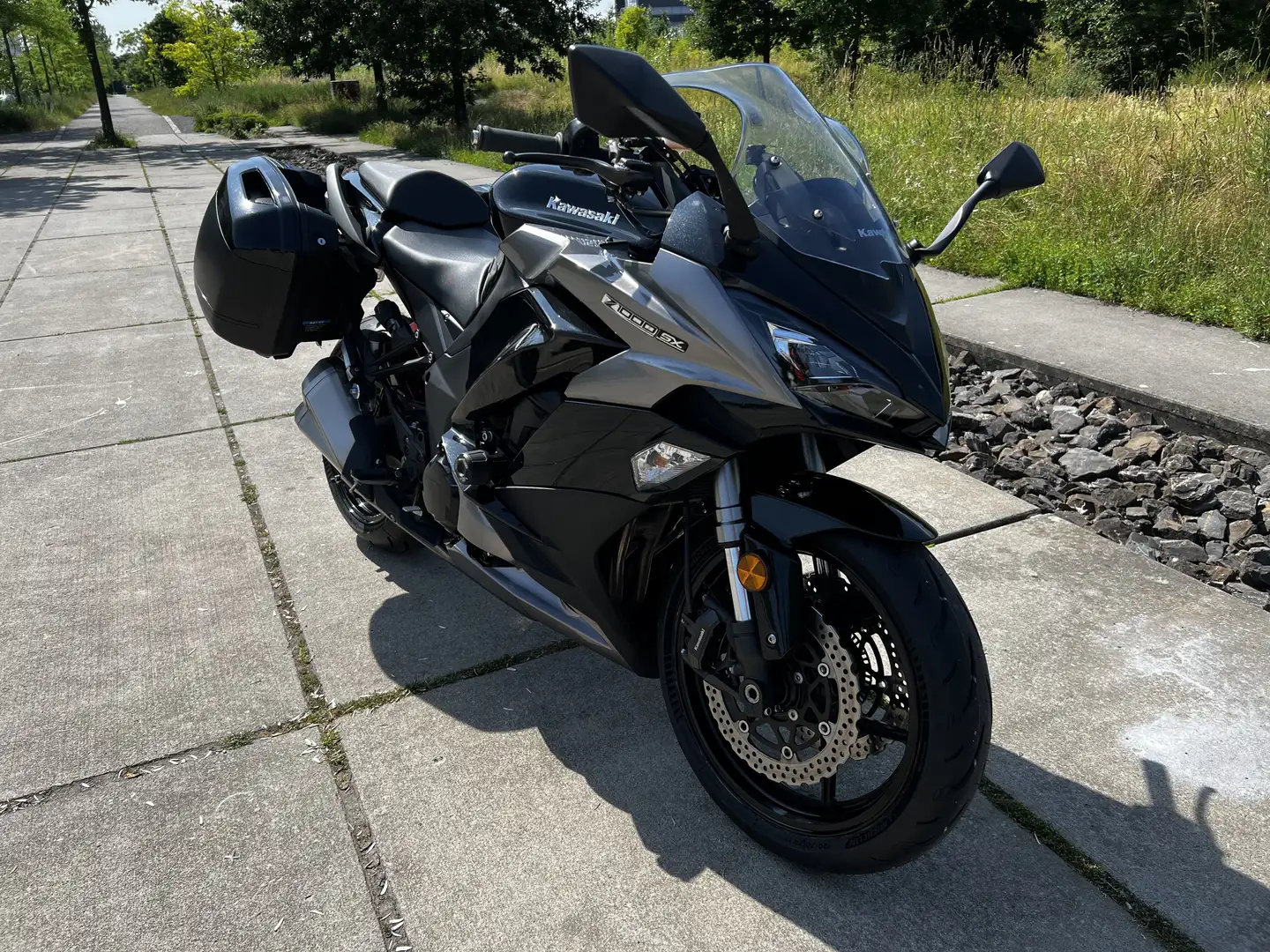 Kawasaki Z 1000 Z1000SX mit ABS, Traktionskontrolle, Koffern, LED Noir - 1