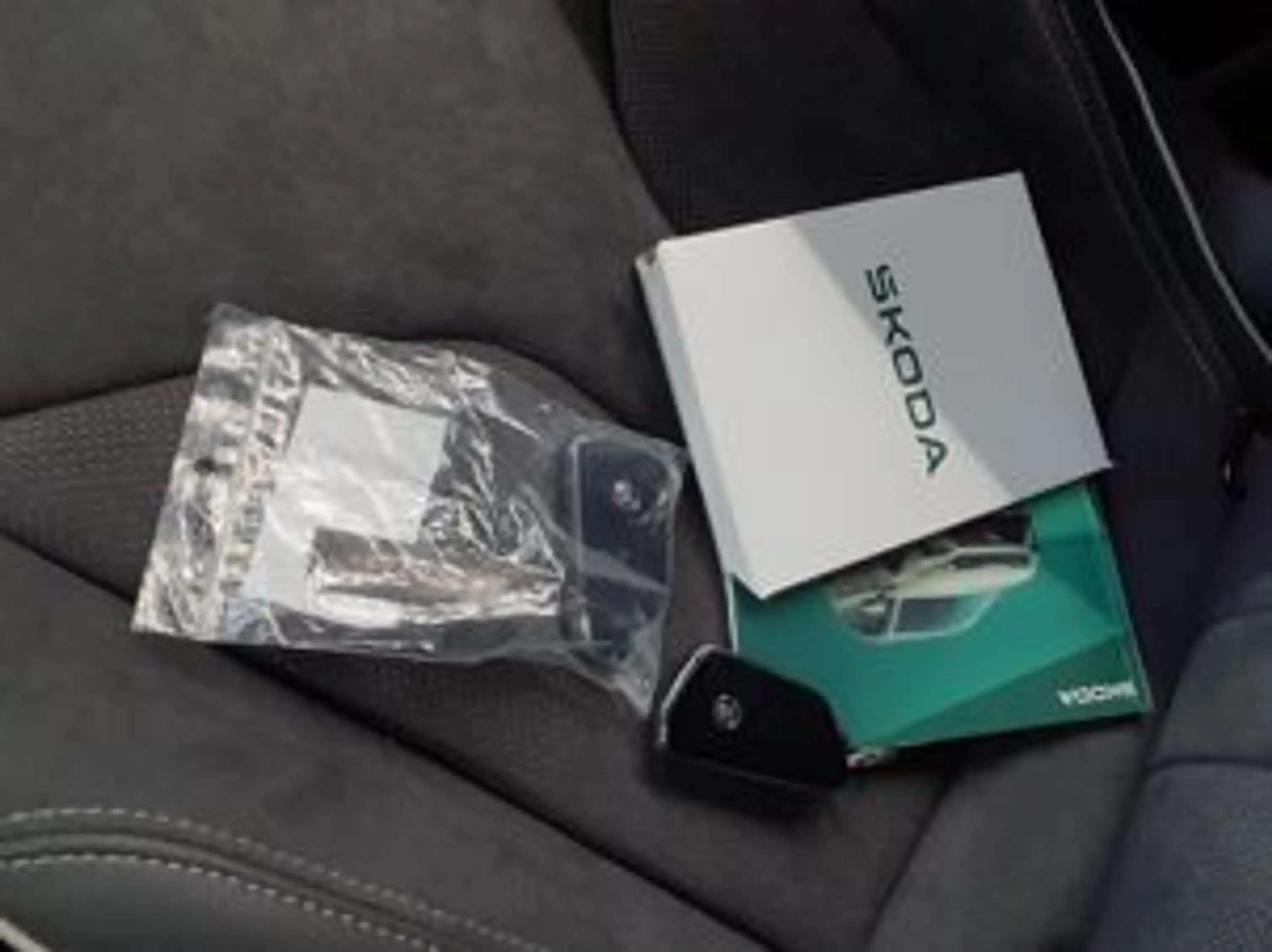 Skoda Elroq 85 Sportline NAVI MATRIX-LED AHK 360° — photo 15