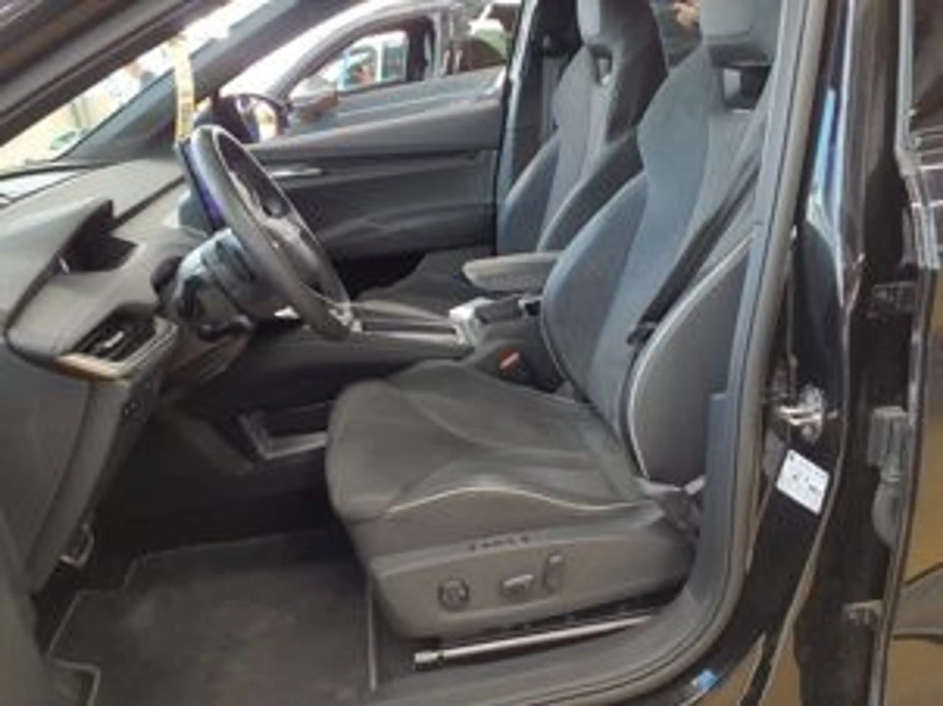 Skoda Elroq 85 Sportline NAVI MATRIX-LED AHK 360° — photo 5