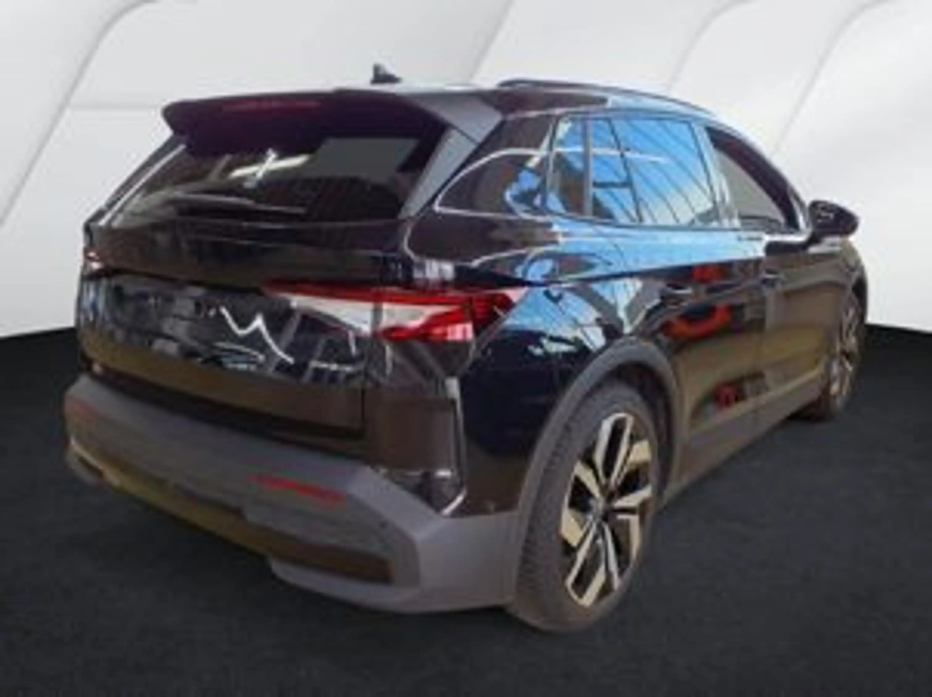 Skoda Elroq 85 Sportline NAVI MATRIX-LED AHK 360° — photo 3